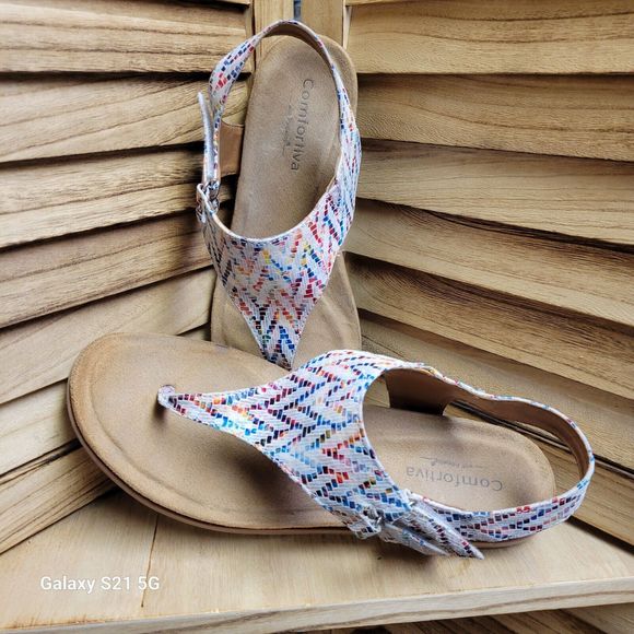 Comfortiva Calina White Multi Thong Wedge Sandal Women's Sleek Adj Strap 10W - Picture 9 of 10